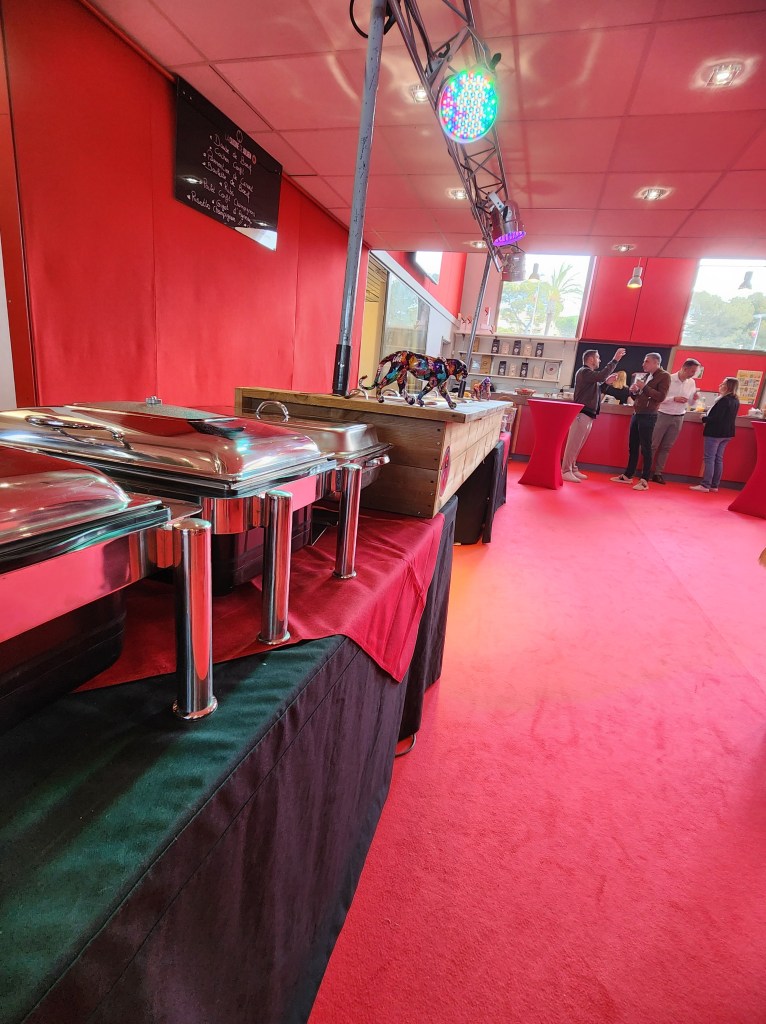 Buffet location Chafing Dish, vaisselle